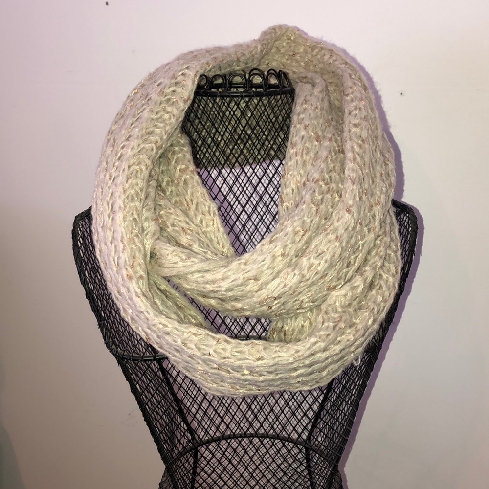 Infinity scarf